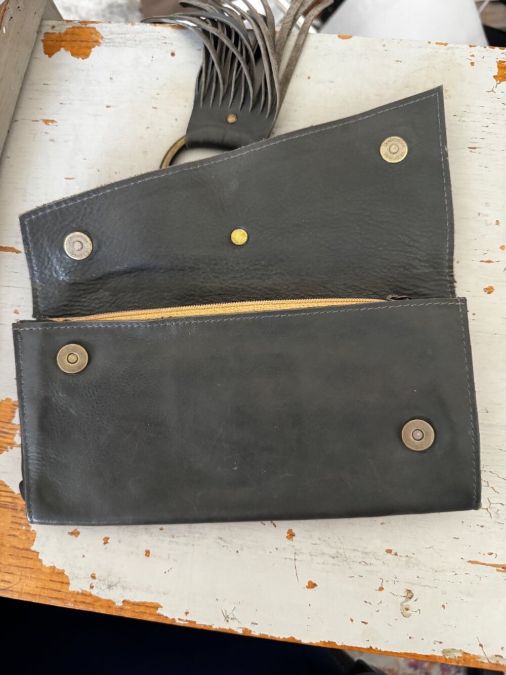 Lisa Leonard Your Heart in Mine Boho Fringe Leather Wallet Clutch Grey OS - Picture 4 of 6